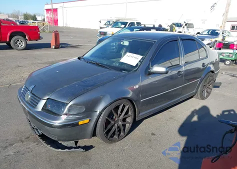 2004 Volkswagen Jetta Gls 2.0L из США, поврежденный, VIN 3VWSK69M84M022016